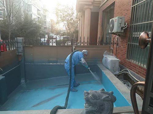 聚脲喷涂是游泳池专业防水防滑的材料(图2) 水池聚脲防腐防水喷涂